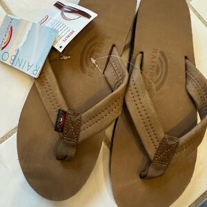 NWT Rainbow Tan Sandals Women’s XL 8.5-9.5